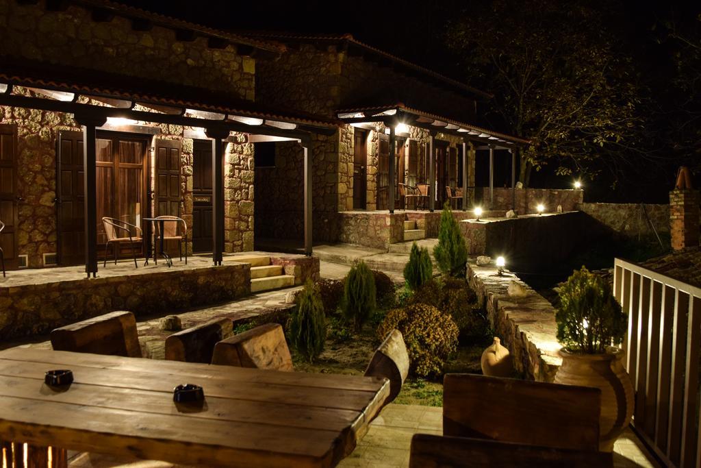 Paliokastro Guesthouse Kato Sinikia Trikalon Екстер'єр фото
